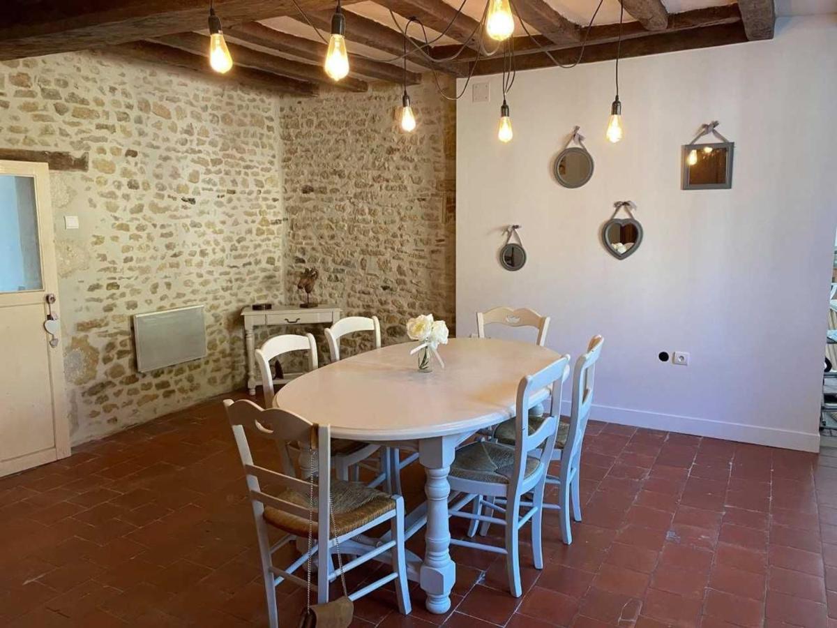 Maison De Village Avec Jardin, Parc Prive Et Box Fibre, Animaux Bienvenus, A 15 Min Du Mans - Fr-1-410-333 Mézières-sous-Lavardin Buitenkant foto