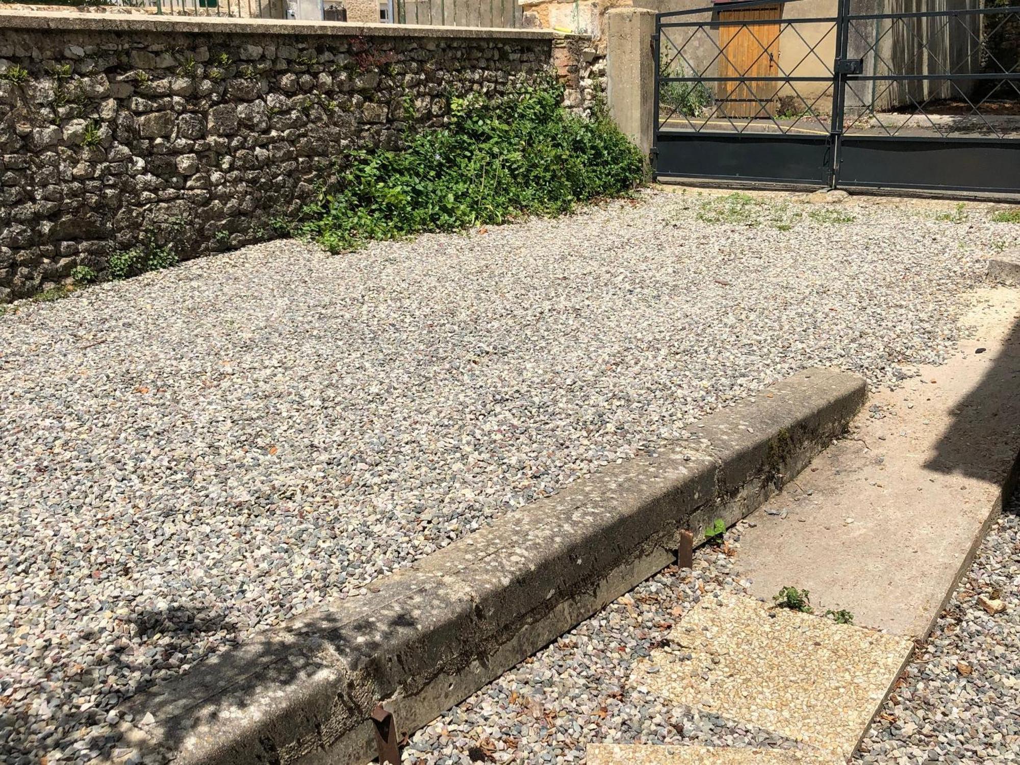 Maison De Village Avec Jardin, Parc Prive Et Box Fibre, Animaux Bienvenus, A 15 Min Du Mans - Fr-1-410-333 Mézières-sous-Lavardin Buitenkant foto